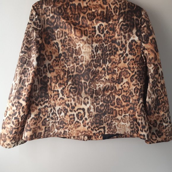 Louben Leopard Print Jacket | Made in Canada | 10 - Picture 8 of 10